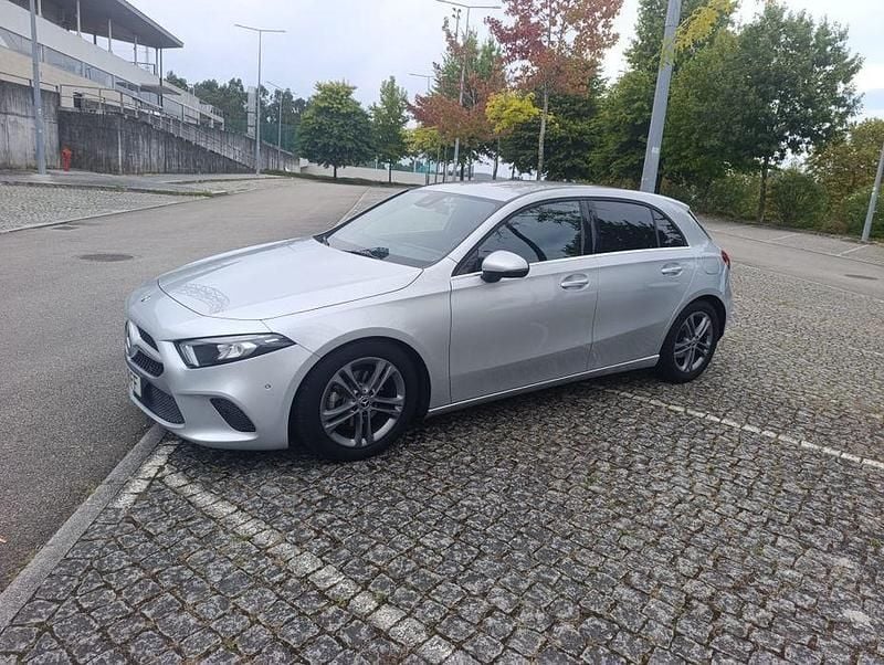 Usado Mercedes A180 120 HP (88 kW) 2019 Sedan