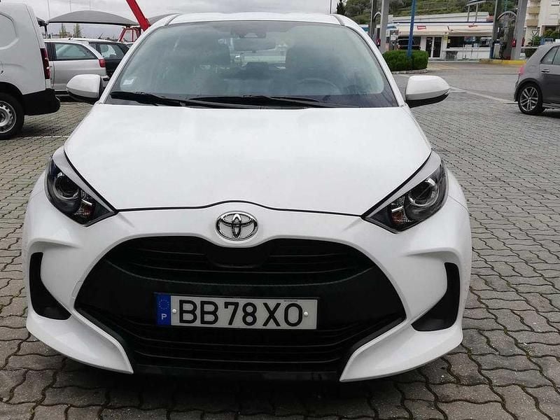 Usado 2023 Toyota Yaris Plus Sedan | € 15.500 (Bom preço) - Imagem 1/4