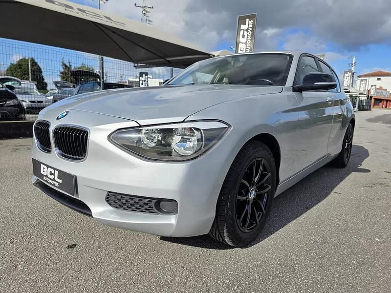 Usado BMW 116 Efficient Dynamics 116 HP (85 kW) 2014 Cinza prata Citadino