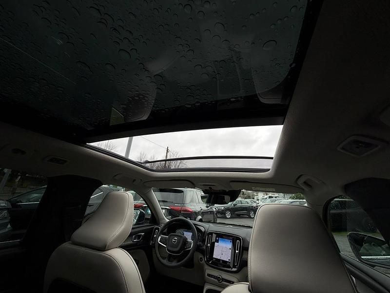 Usado Volvo XC40 Inscription 262 HP (192 kW) 2021 Azul SUV