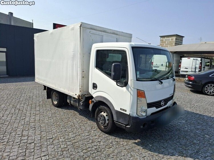 Branco Usado 2007 Nissan Cabstar Pickup | € 12.990 - Imagem 1/1