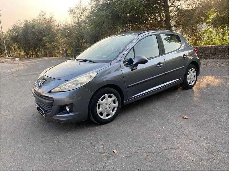 Usado 2010 Peugeot 207 Sedan | € 4.100 (Bom preço) - Imagem 1/4