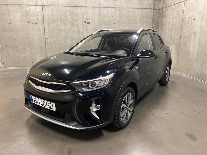 Preto Usado 2025 Kia Stonic SUV | € 17.990 (Preço justo) - Imagem 1/4