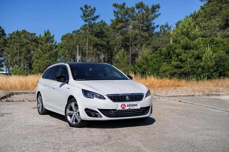 Branco Usado 2016 Peugeot 308 GT-line Carrinha | € 12.500 (Preço elevado) - Imagem 1/4