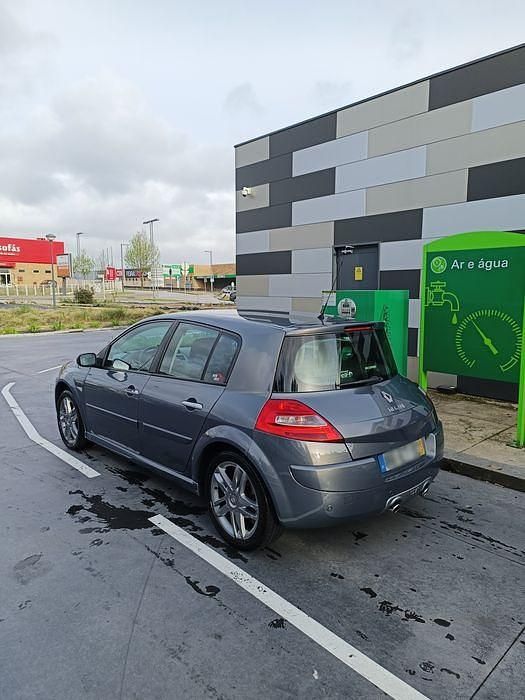 Usado 2007 Renault Mégane II GT Sedan | € 4.000 - Imagem 1/4