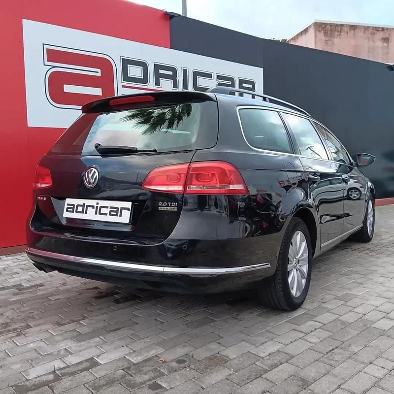 Usado VW Passat 140 HP (102 kW) 2011 Preto Carrinha