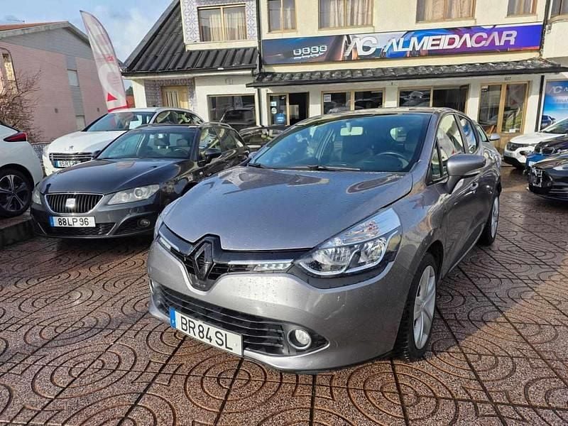 Cinza Usado 2014 Renault Clio IV LIMITED | € 6.990 (Bom preço) - Imagem 1/4