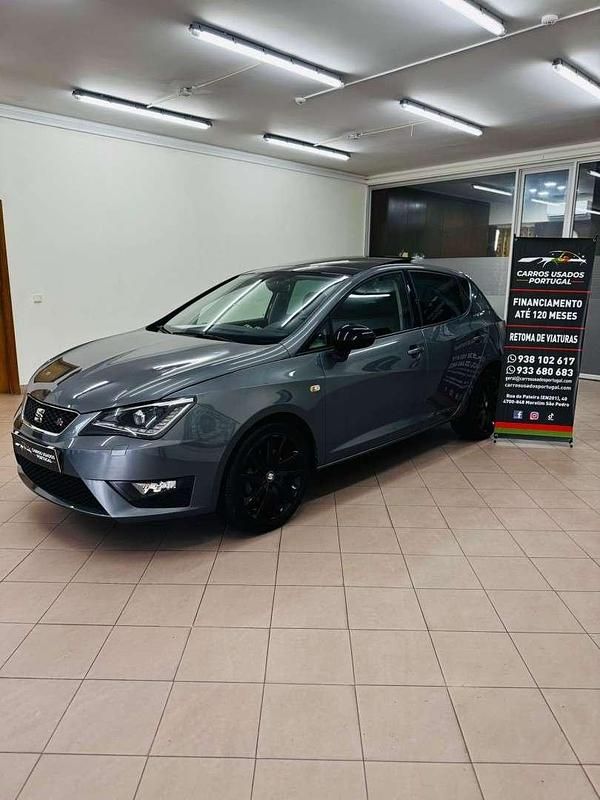 Usado Seat Ibiza FR 110 HP (80 kW) 2016 Cinzento