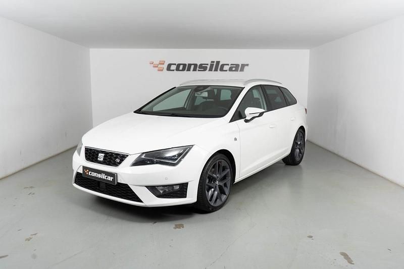 Branco Usado 2014 Seat Leon ST FR Carrinha | € 13.980 (Preço justo) - Imagem 1/4