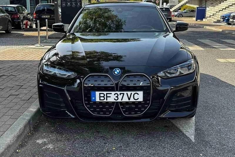 Usado BMW i4 Shadowline 250 kW (340 HP) 2023 Preto Sedan