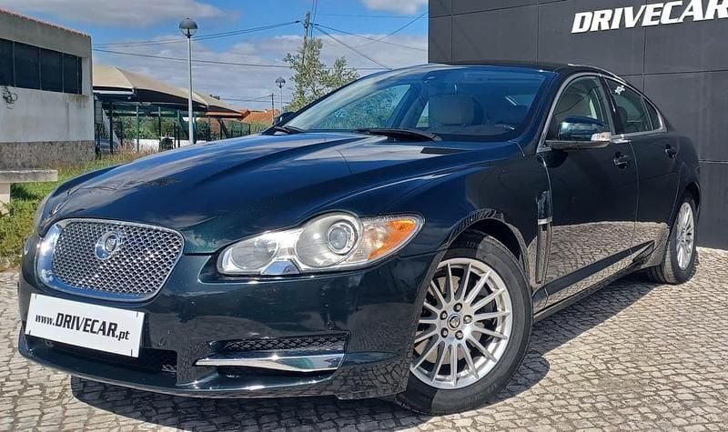 Verde Usado 2008 Jaguar XF Premium Luxury Sedan | € 14.980 (Preço justo) - Imagem 1/4