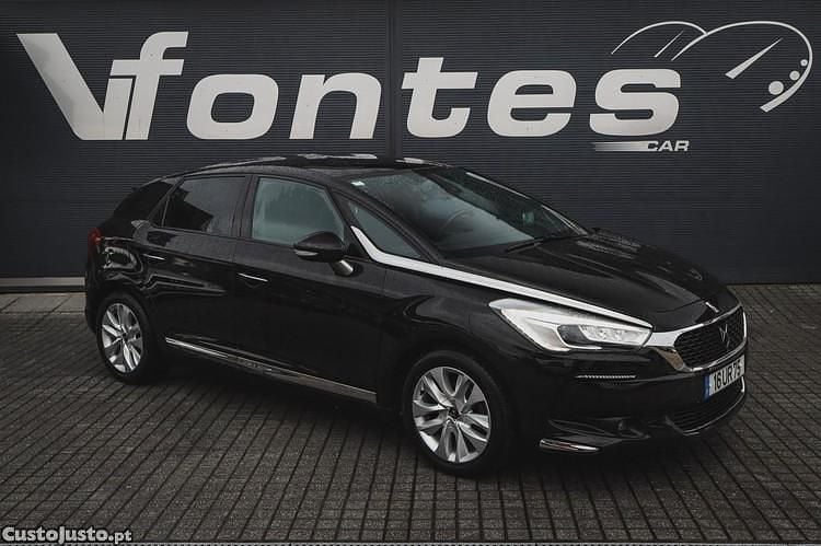 Preto Usado 2018 DS Automobiles DS5 So Chic Citadino | € 16.980 (Preço justo) - Imagem 1/1