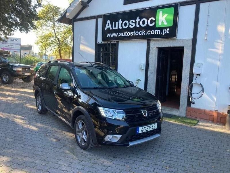 Preto Usado 2019 Dacia Logan MCV Stepway Carrinha | € 14.800 (Preço justo) - Imagem 1/4