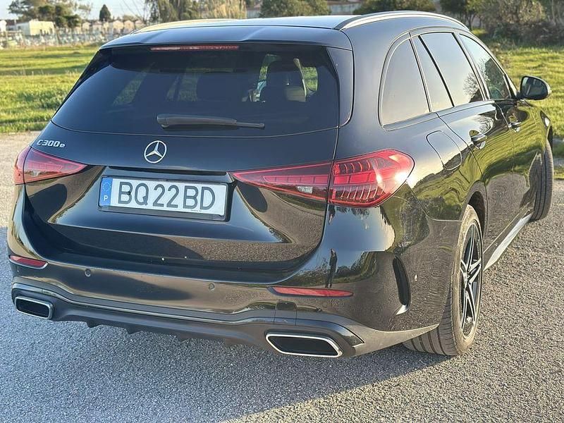 Usado Mercedes C300e 313 HP (230 kW) 2023 Sedan