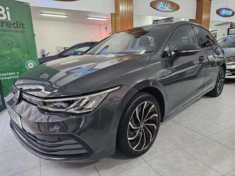 Usado VW Golf VIII Sportline 110 HP (80 kW) 2023 Cinzento Citadino