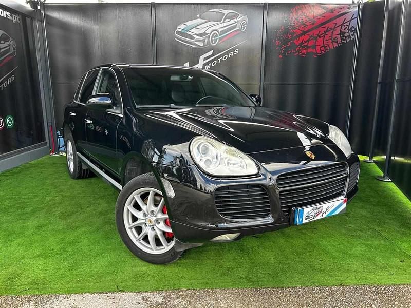Usado Porsche Cayenne 450 HP (330 kW) 2006 Preto SUV
