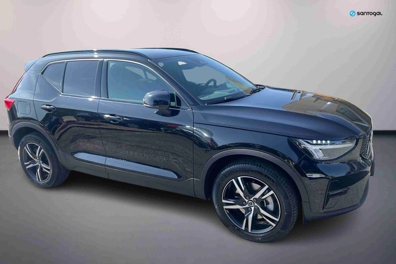 Preto Usado 2025 Volvo XC40 Plus SUV | € 45.500 (Caro) - Imagem 1/4