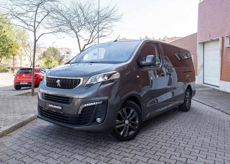 Cinzento Usado 2020 Peugeot Traveller Monovolume | € 34.950 (Preço justo) - Imagem 1/4