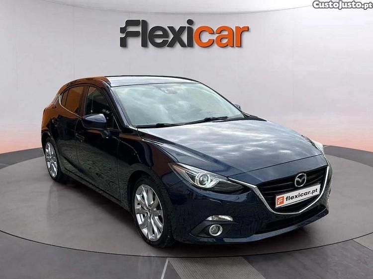 Azul Usado 2016 Mazda 3 Sky Sedan | € 11.890 (Preço justo) - Imagem 1/1