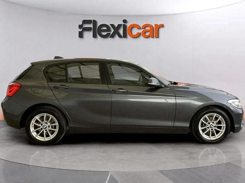 Cinza Usado 2018 BMW 120 Urban Line Citadino | € 19.610 - Imagem 1/4