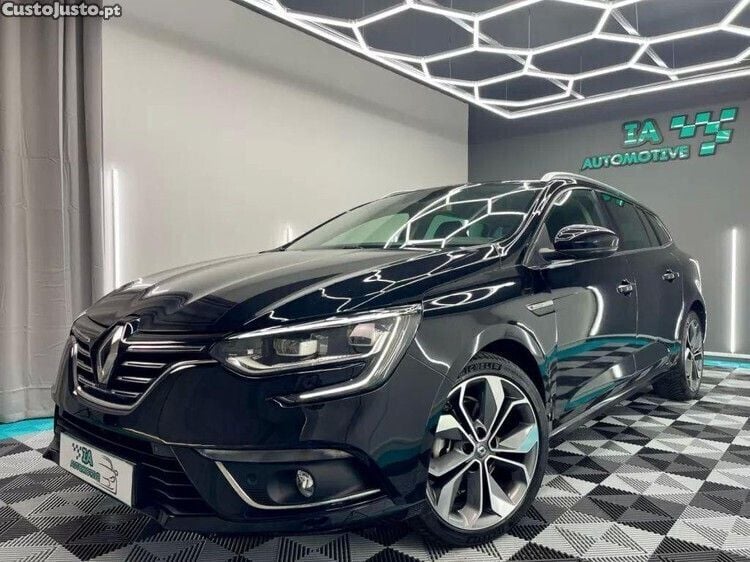 Preto Usado 2017 Renault Mégane IV Intens Sedan | € 15.500 (Preço justo) - Imagem 1/1