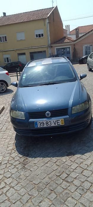 Usado 2003 Fiat Stilo Sedan | € 1.800 - Imagem 1/4