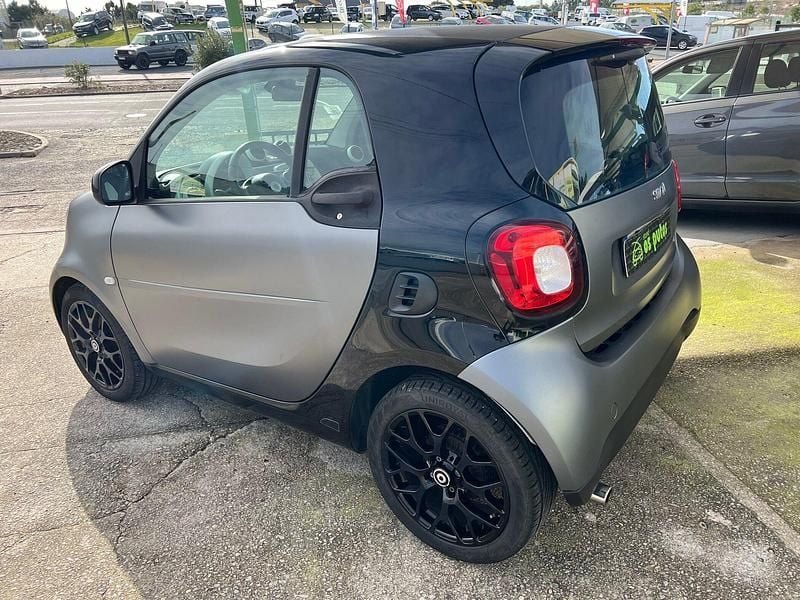 Cinza Usado 2015 Smart ForTwo Coupé Prime Coupé | € 10.490 (Preço justo) - Imagem 1/3