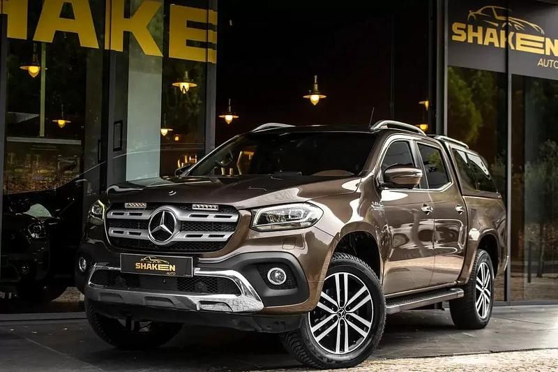 Castanho Usado 2019 Mercedes 350 SUV | € 39.450 - Imagem 1/4