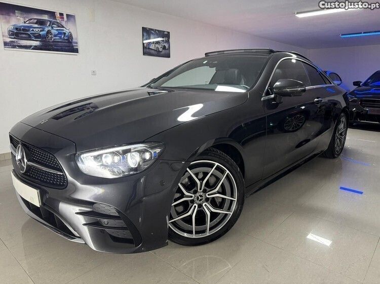 Cinza Usado 2021 Mercedes E220 AMG Coupé | € 53.500 (Preço justo) - Imagem 1/1