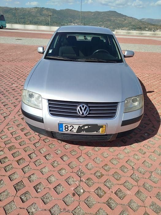 Usado 2001 VW Passat Sedan | € 2.600 (Bom preço) - Imagem 1/4