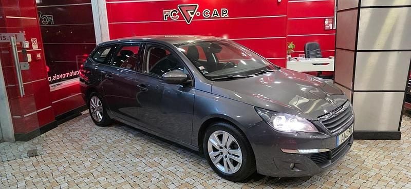 Cinza Usado 2017 Peugeot 308 Active Carrinha | € 9.900 (Bom preço) - Imagem 1/4