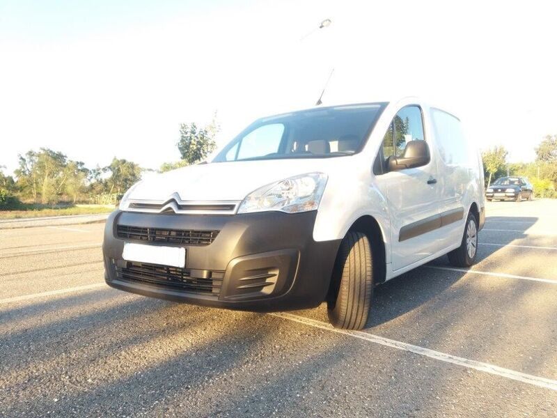 Branco Usado 2018 Citroën Berlingo Monovolume | € 13.750 (Preço justo) - Imagem 1/4