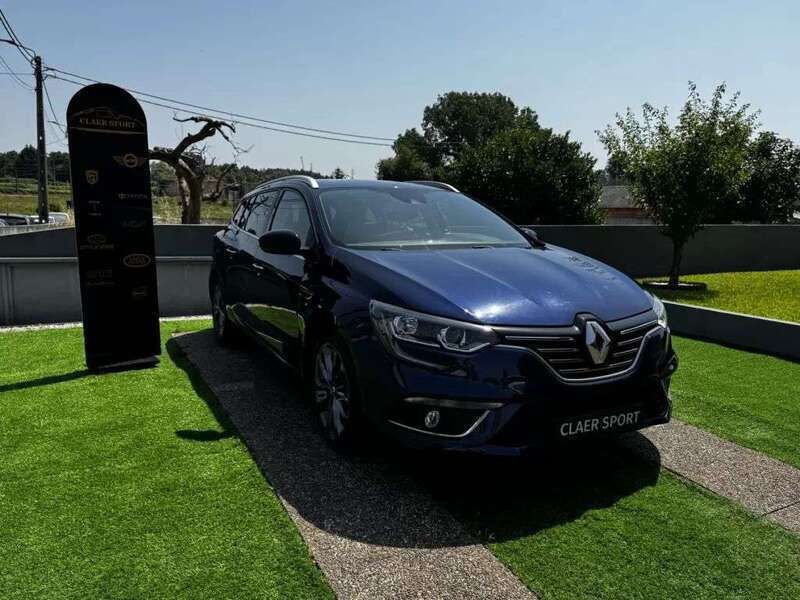 Azul Usado 2018 Renault Mégane IV Carrinha | € 10.900 (Bom preço) - Imagem 1/4