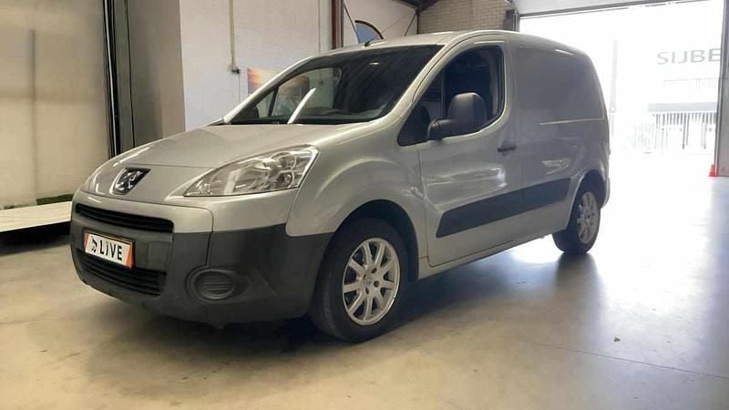 Usado Peugeot Partner 92 HP (67 kW) 2012 Cinzento Monovolume