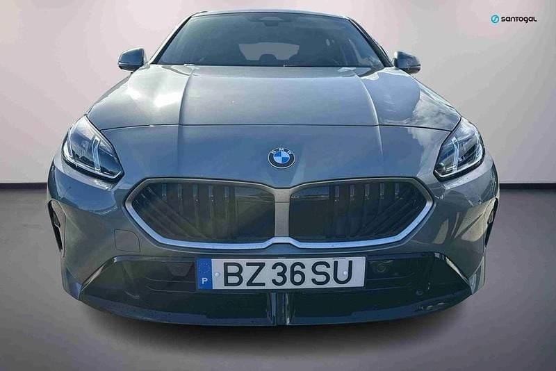 Novo BMW 116 Performance 122 HP (89 kW) 2025 Cinzento Citadino