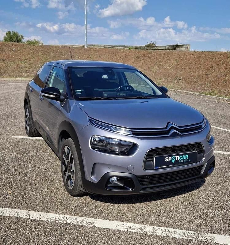 Cinzento Usado 2020 Citroën C4 SUV | € 16.500 (Preço justo) - Imagem 1/4