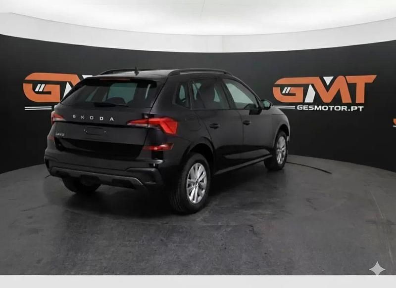 Usado Skoda Kamiq Ambition 95 HP (69 kW) 2023 Preto SUV