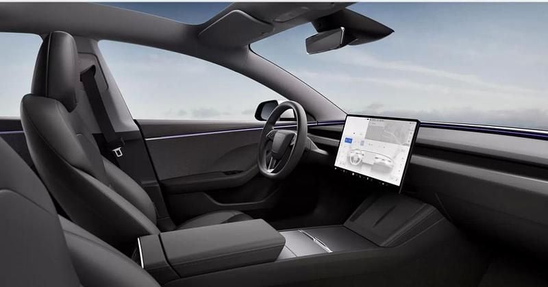 Novo Tesla Model 3 208 kW (283 HP) 2025 Branco Sedan