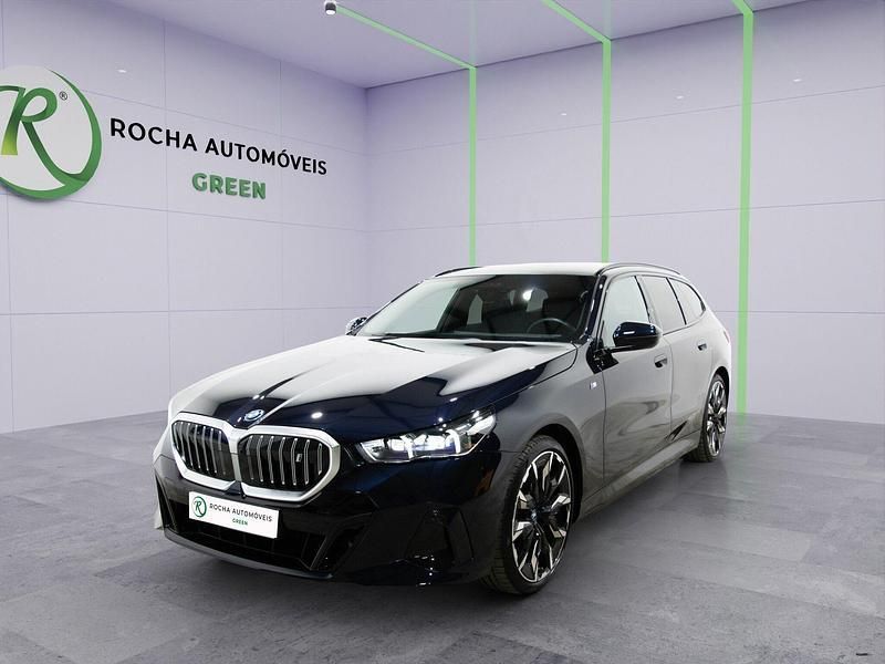 Azul Usado 2024 BMW i5 M Sport Sedan | € 68.998 (Caro) - Imagem 1/4