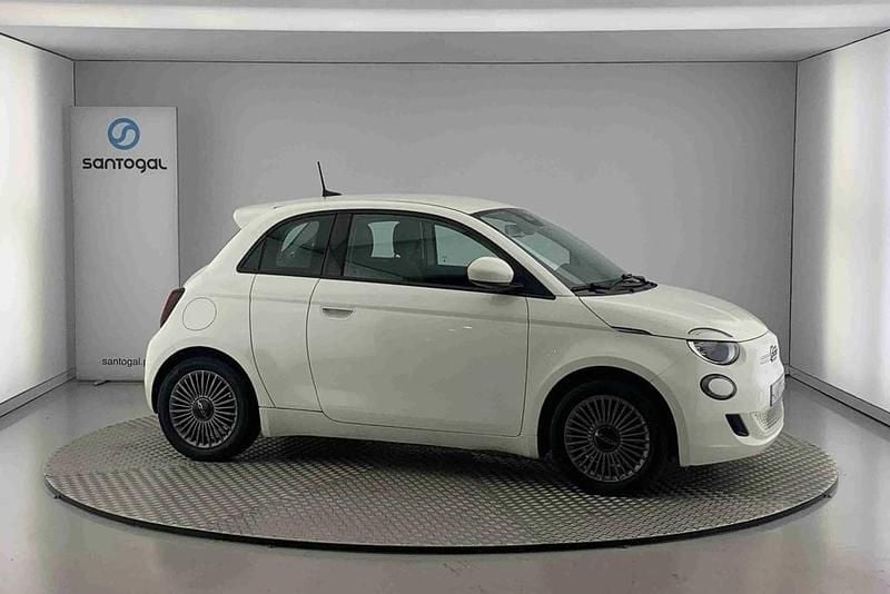 Branco Usado 2021 Fiat 500e Icon Citadino | € 20.490 - Imagem 1/4