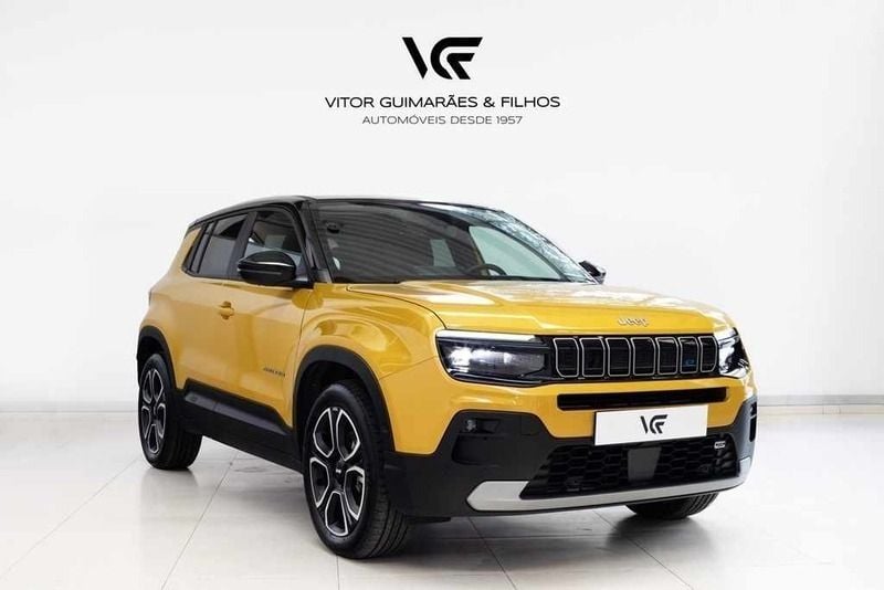 Usado Jeep Avenger EV 114 kW (156 HP) 2023 Amarelo SUV