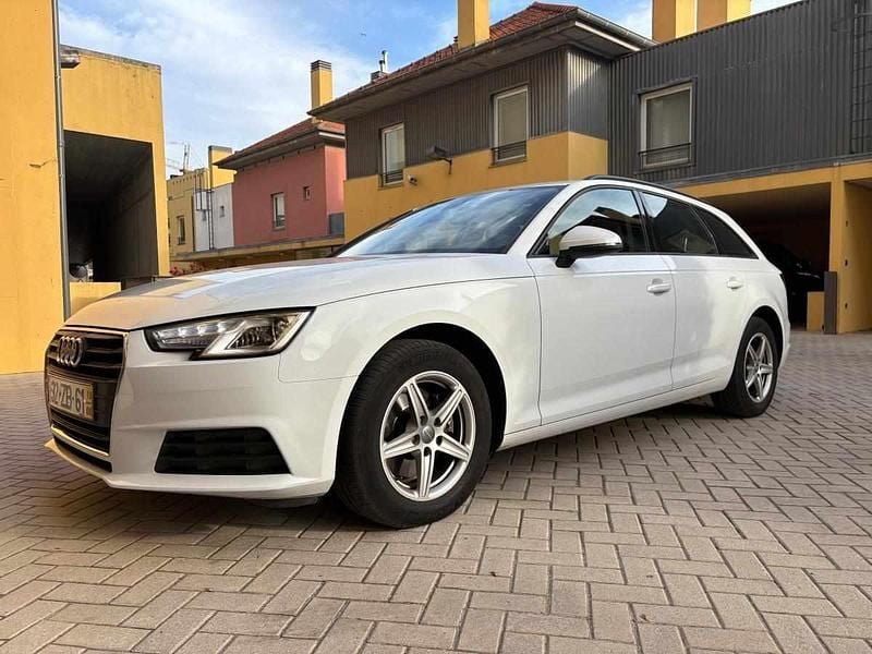 Branco Usado 2019 Audi A4 Carrinha | € 23.900 (Preço justo) - Imagem 1/4