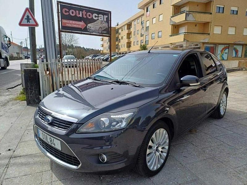 Usado Ford Focus 109 HP (80 kW) 2009 Cinzento