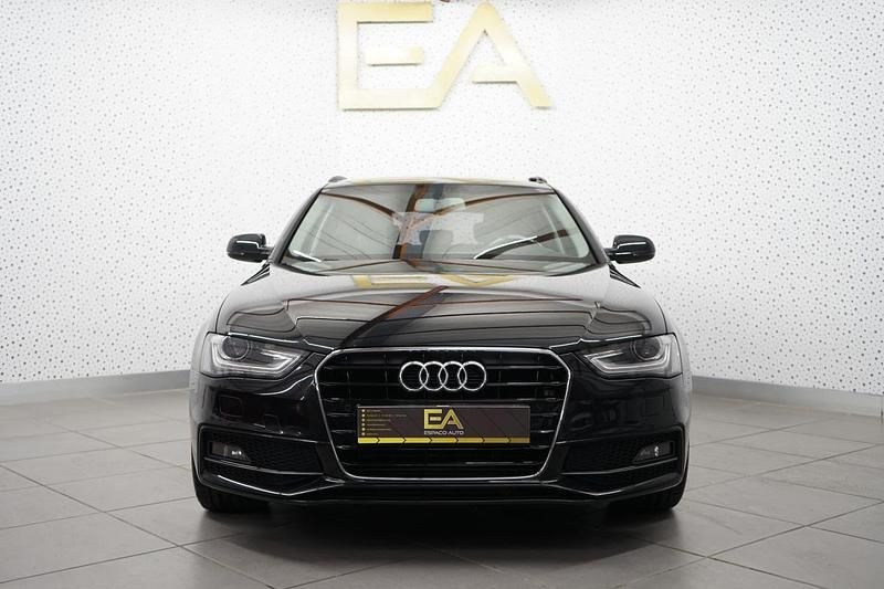 Usado Audi A4 Business 150 HP (110 kW) 2015 Preto Carrinha