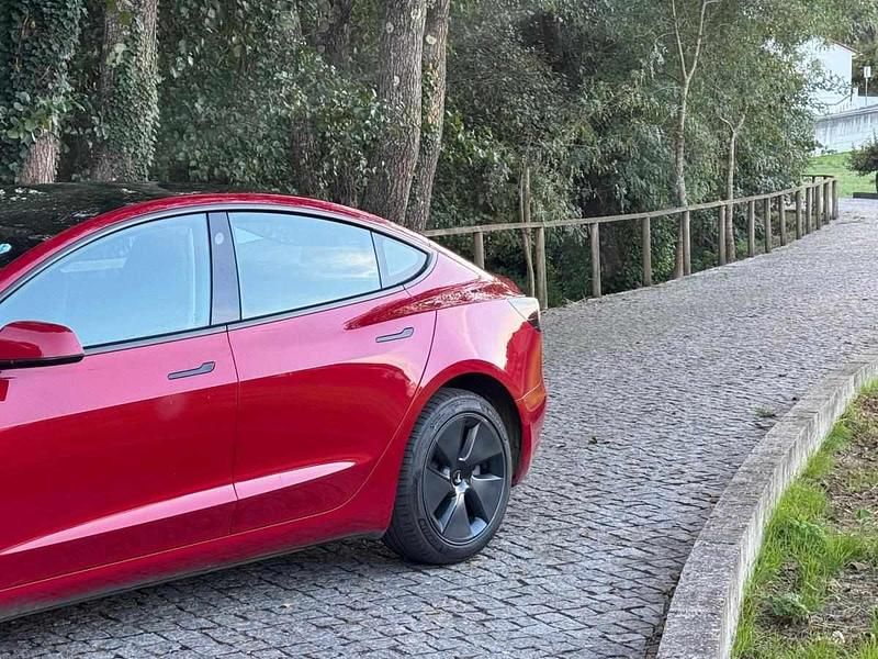 Usado Tesla Model 3 Standard Range Plus 208 kW (283 HP) 2021 Vermelho Sedan