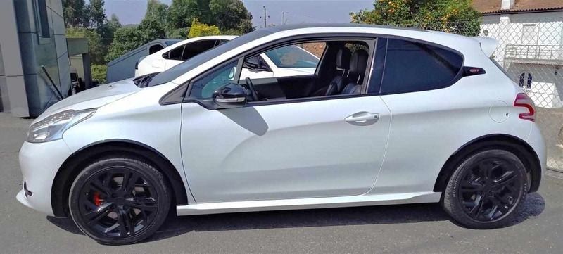 Usado Peugeot 208 GTi 200 HP (147 kW) 2015 Branco Citadino