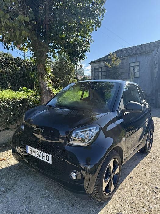 Usado 2021 Smart ForTwo Electric Drive Coupé | € 11.000 - Imagem 1/4