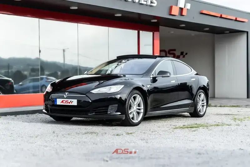 Preto Usado 2014 Tesla Model S Sedan | € 21.600 (Preço justo) - Imagem 1/4