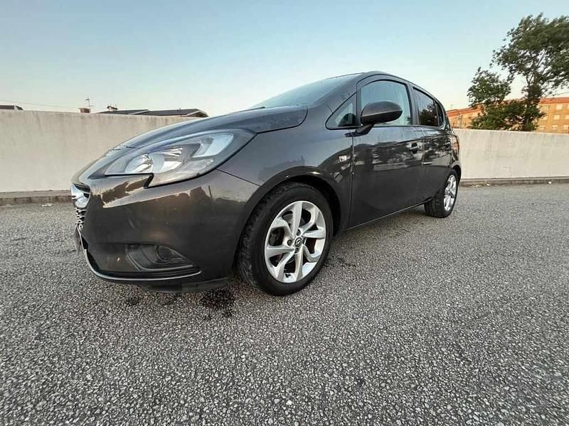 Usado Opel Corsa Cosmo 90 HP (66 kW) 2022 Cinzento (metalizado) Citadino