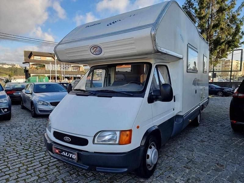 Branco Usado 2000 Ford Transit | € 14.999 - Imagem 1/4